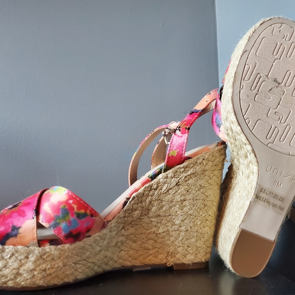 UNISA Platform Strappy Heels - Picture 3 of 3